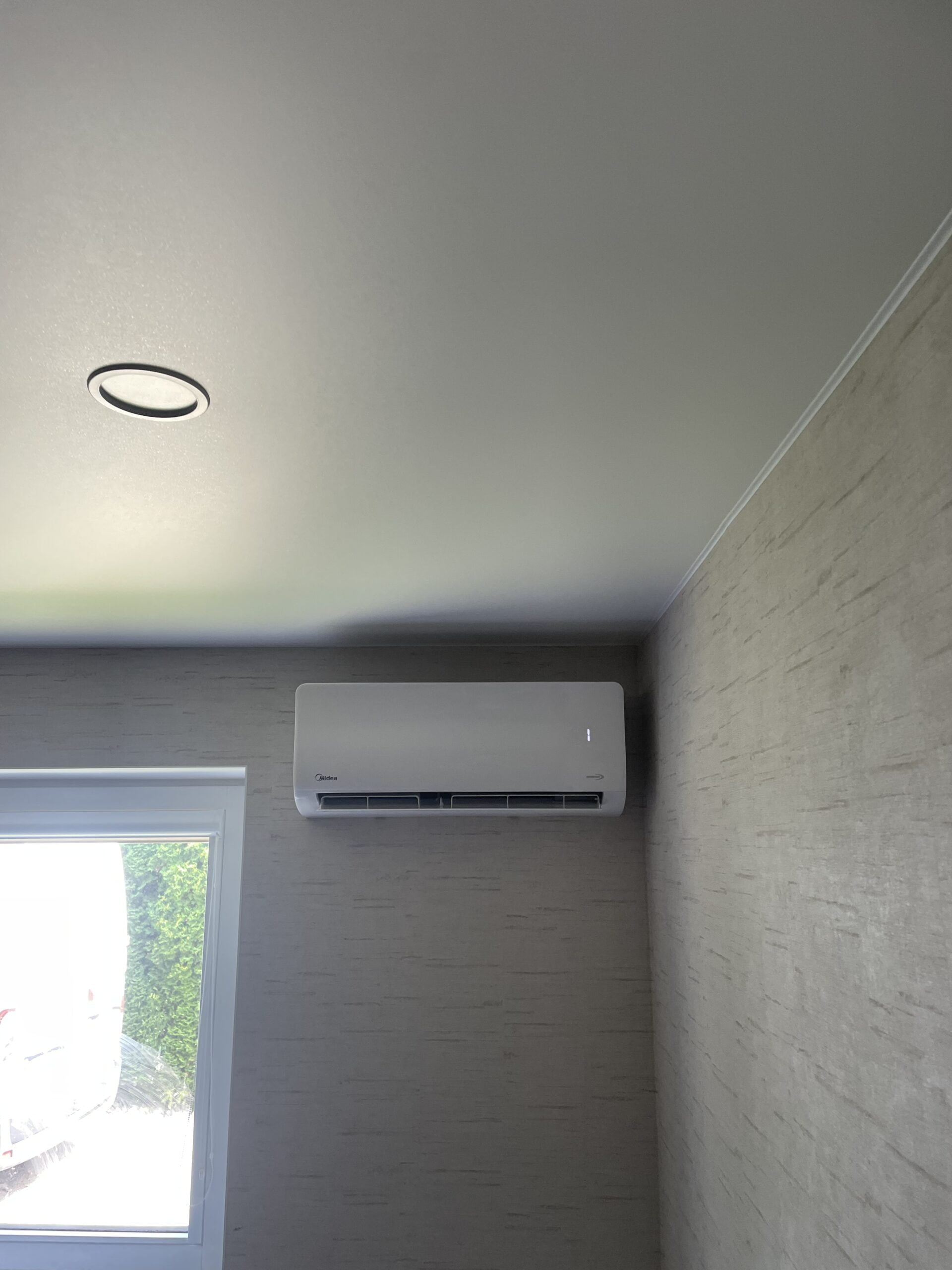 midea-xtreme-safe-scaled Midea XTREME SAVE ECO 2.6/2.9 kW midea xtreme safe scaled 1